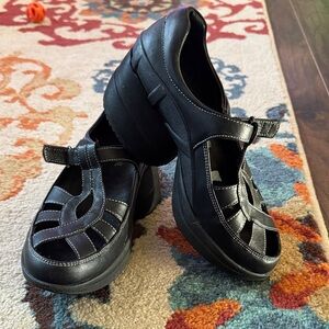 Z-Coil Black Platform Shoes
